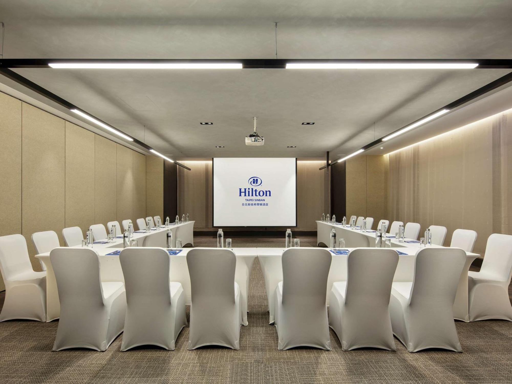 ฮิลตัน ไทเป ซินปัน Hotel New Taipei City ภายนอก รูปภาพ