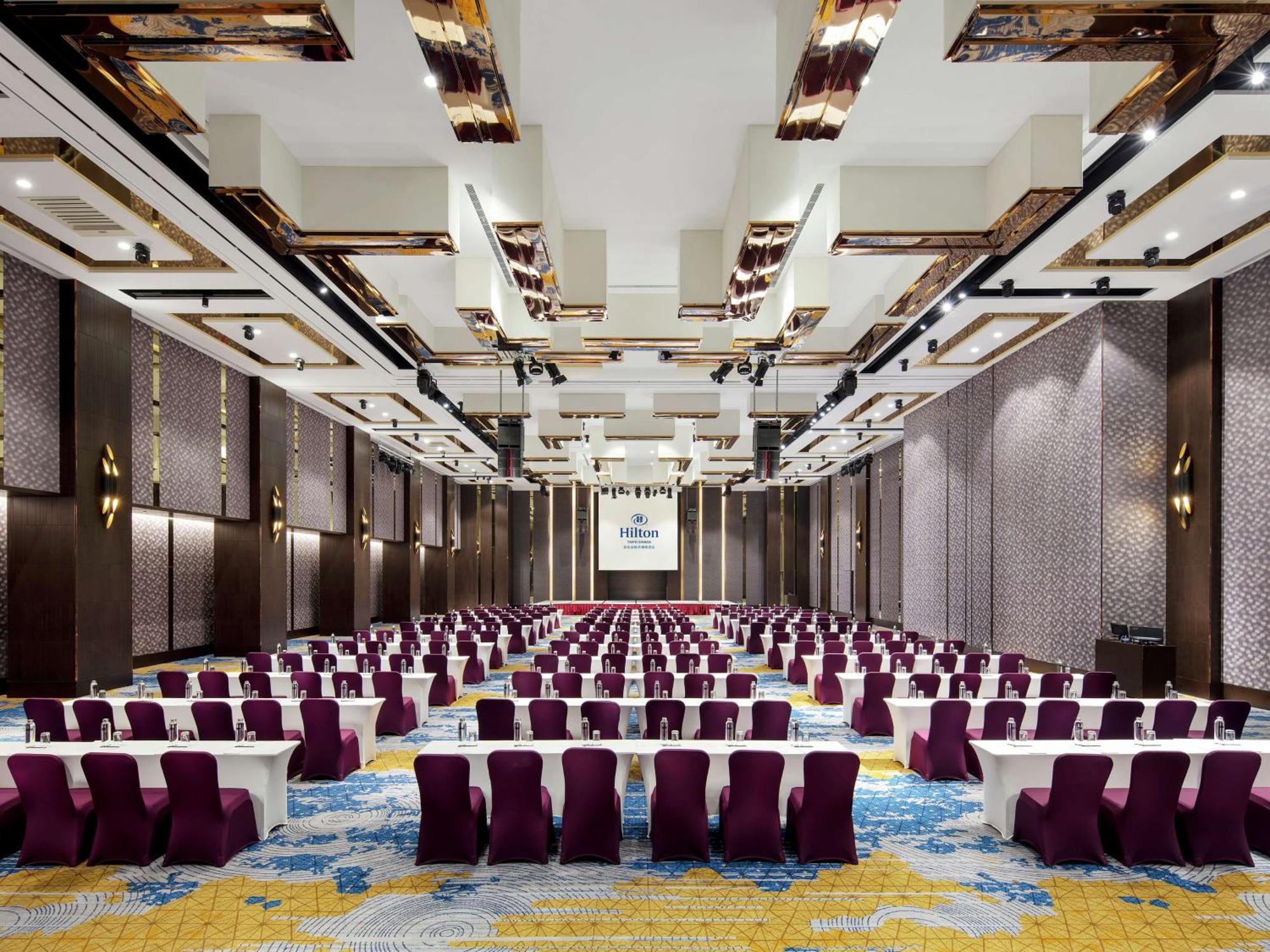 ฮิลตัน ไทเป ซินปัน Hotel New Taipei City ภายนอก รูปภาพ