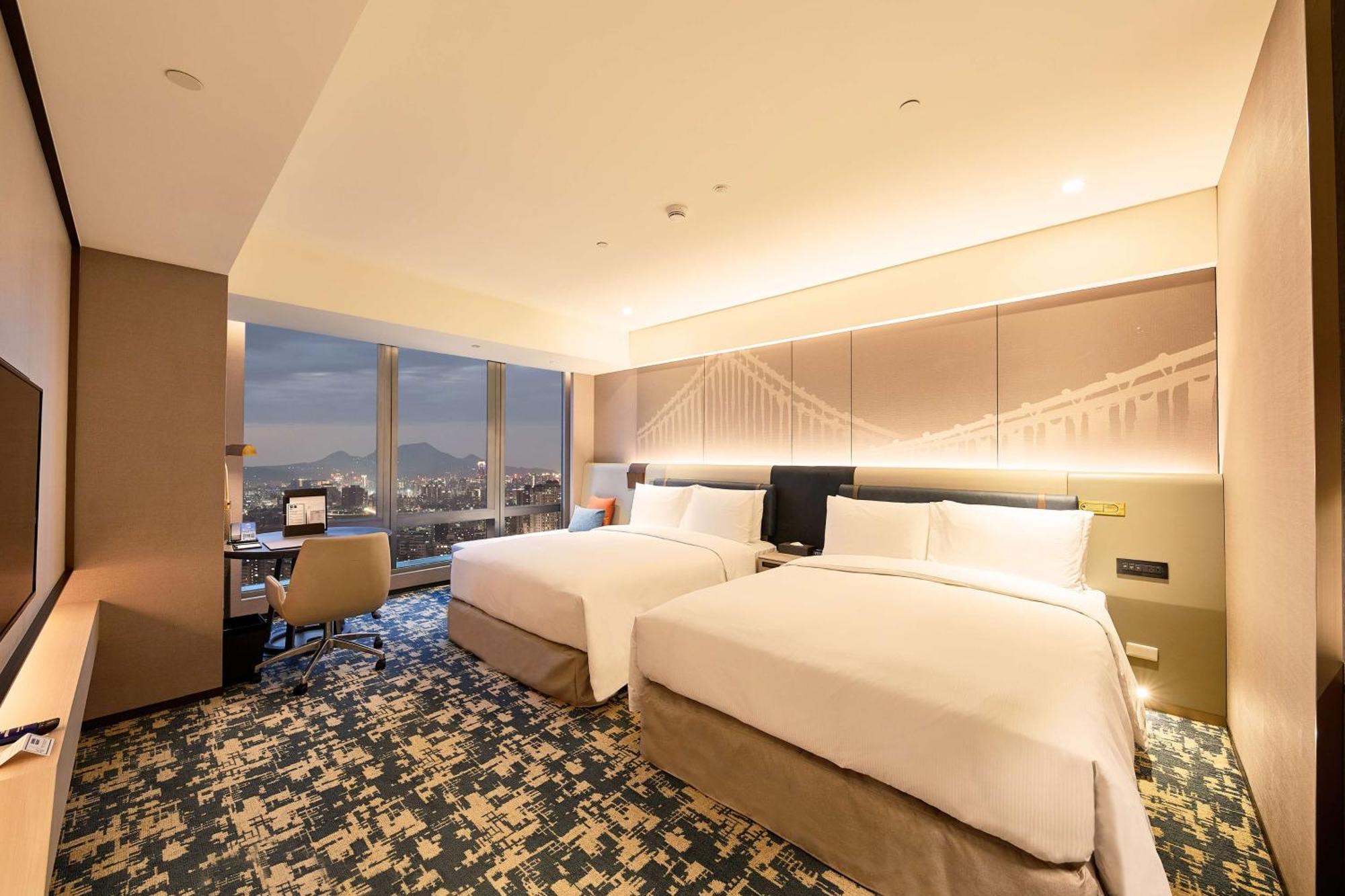 ฮิลตัน ไทเป ซินปัน Hotel New Taipei City ภายนอก รูปภาพ