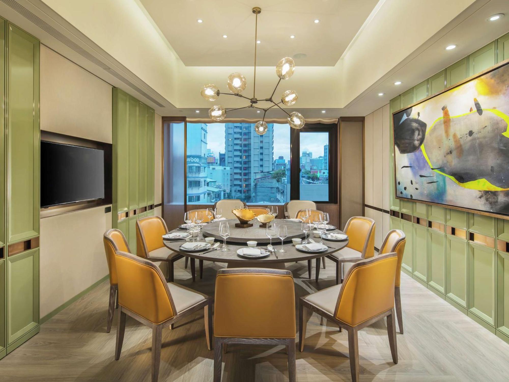 ฮิลตัน ไทเป ซินปัน Hotel New Taipei City ภายนอก รูปภาพ
